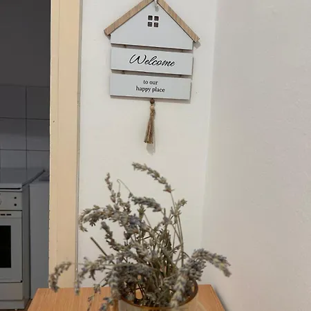 Nadja's Nest Διαμέρισμα Μόσταρ